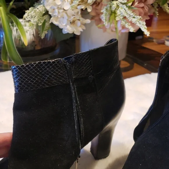 Sam Edelman 10 black sway with leather heels ankle shoes - Picture 7 of 7